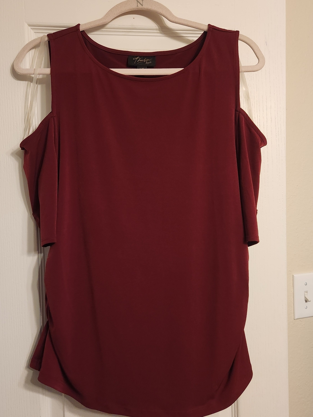 Thalia Sodi Burgundy Cold-Shoulder Blouse